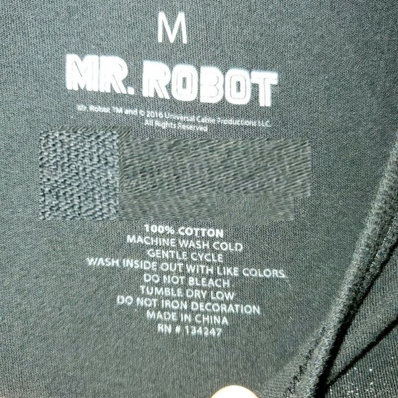Fsociety T-Shirt Mr Robot TV Show Hacker Mask M - Picture 4 of 5
